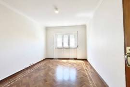 Apartamento T3 no Centro da Parede