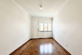 Apartamento T3 no Centro da Parede