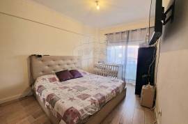 3-Bedroom Apartment – Rinchoa
Discover this spacious 3-bedroom apartment, located on the quiet and well-situated Rua da Choupaninha in Sintra