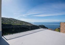 Charming Remodeled Villa with Two Independent Units