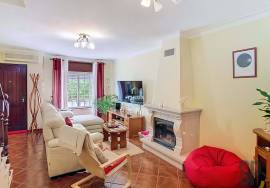 3 bedroom villa with backyard in Bacelo