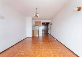 0 bedroom apartment with sea view located in downtown Albufeira, just a few meters from Peneco Beach