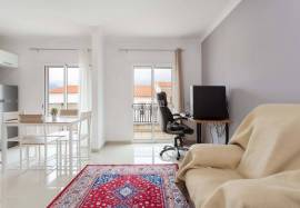 1 + 1 bedroom apartment with 1 parking lot and 2 private terraces located in the center of Tunis