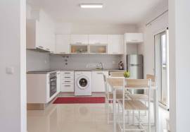 1 + 1 bedroom apartment with 1 parking lot and 2 private terraces located in the center of Tunis