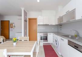 1 + 1 bedroom apartment with 1 parking lot and 2 private terraces located in the center of Tunis