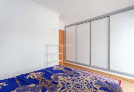 1 + 1 bedroom apartment with 1 parking lot and 2 private terraces located in the center of Tunis