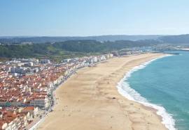 3-Bed Beach Apartment | Nazaré Portugal