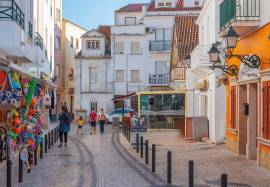 3-Bed Beach Apartment | Nazaré Portugal