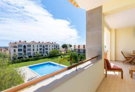 2 Bedroom Apartment with Pool on the Terraces of Pinhal, Vilamoura