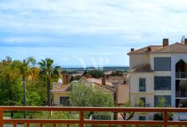 2 Bedroom Apartment with Pool on the Terraces of Pinhal, Vilamoura