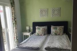 Beautiful Bijou Townhouse