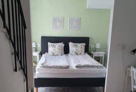 Beautiful Bijou Townhouse