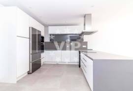 LOULE - HIGH QUALITY TWO BEDROOM APARTMENTS - RESIDENTIAL LIVING IN THE HEART OF THE CITY