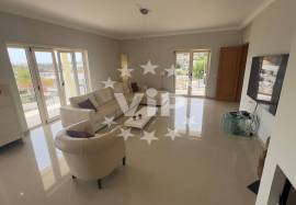 ALBUFEIRA - VILLA - 4 BEDROOMS - SWIMMING POOL - SEA VIEW