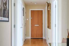 Stunning 2 Bed Riverview Apartment for Sale in Clove Hitch Quay, Battersea London