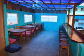 Excellent Beachfront Hotel 15 beds for Sale In Manabi