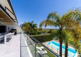 Modern Townhouse with Stunning Sea Views, Meia Praia, Lagos