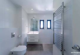 Modern Townhouse with Stunning Sea Views, Meia Praia, Lagos