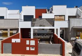 New 3 bedroom villa in Portimão