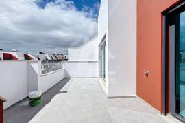 New 3 bedroom villa in Portimão