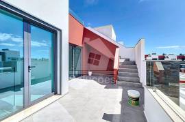 New 3 bedroom villa in Portimão