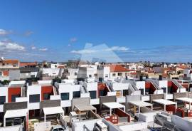 New 3 bedroom villa in Portimão