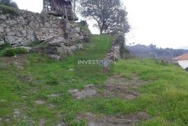 House with approved project Ponte da Barca