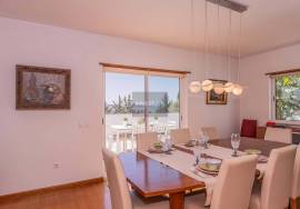 Stunning luxury 5-bedroom villa, located in the prestigious area of Alto Lagoal, Caxias - Oeiras Stunning luxury 5-bedroom villa, located in the prestigious area of Alto Lagoal, Caxias - Oeiras