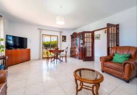 Prestige for Home – Luxury 4 bedroom villa with pool, garden, barbecue - in Quarteira