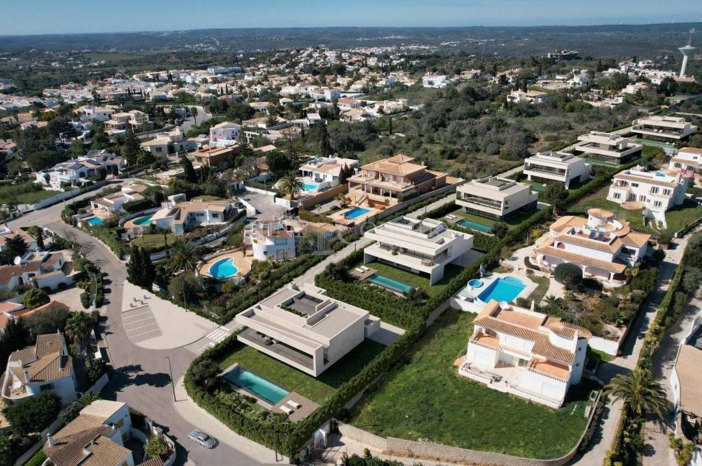 Monte Lemos – Contemporary Coastal Living in Praia da Luz, Lagos