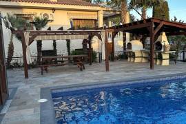 For sale this spectacular villa in one of the most prestigious areas of San Vicente del Raspeig (Alicante)
