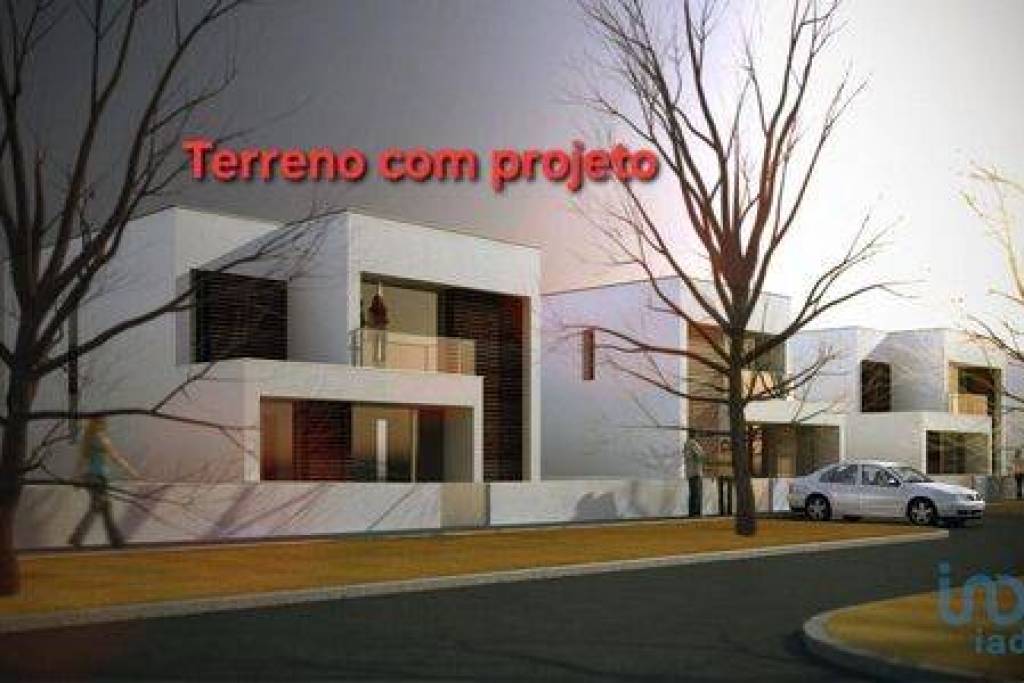 Terreno para construção em Vieira de Leiria de 405,00 m²