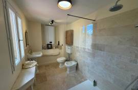 For Sale, Exquisite 8 Bedroom House with Business Potential