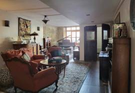 For Sale, Exquisite 8 Bedroom House with Business Potential