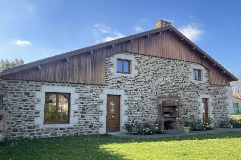 Building to Renovate and Develop into A Home