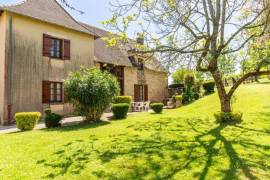 Stunning Period Property with Outbuildings