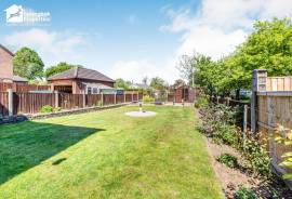 3 bedroom, Semi-detached house for sale