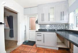 2 bedroom, End of terrace house for sale
