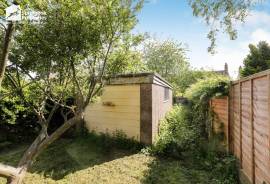 3 bedroom, Semi-detached house for sale