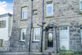 2 bedroom, Terraced House for sale