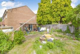 3 bedroom, Terraced House for sale