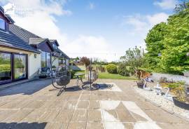 4 bedroom, Detached house for sale