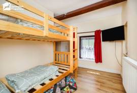 3 bedroom, Detached house for sale