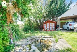 3 bedroom, Detached house for sale