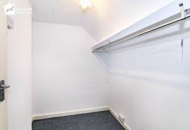 4 bedroom, Detached bungalow for sale