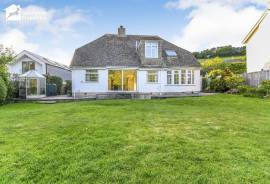 4 bedroom, Detached bungalow for sale