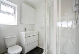 3 bedroom, Detached bungalow for sale