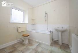 2 bedroom, Terraced House for sale