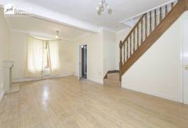 2 bedroom, Terraced House for sale