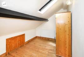 7 bedroom, Semi-detached house for sale